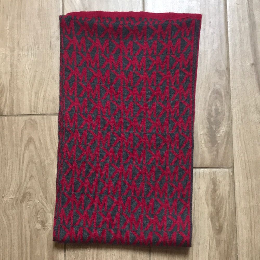 Micheal Kors Scarf Unisex